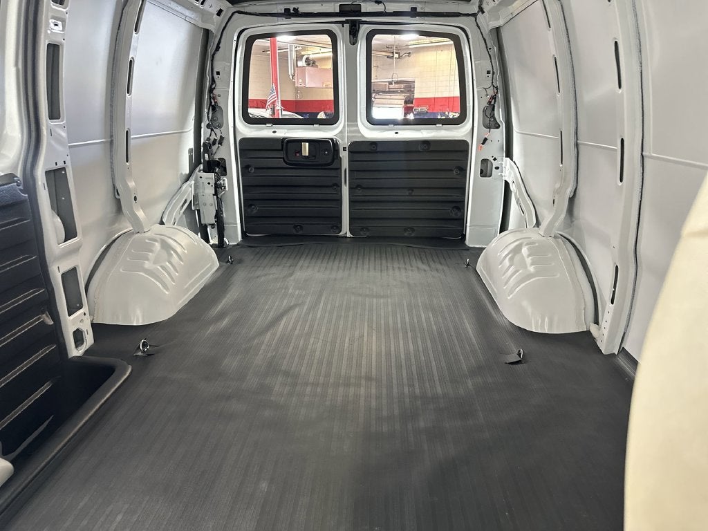2026 Chevrolet Express Cargo WT