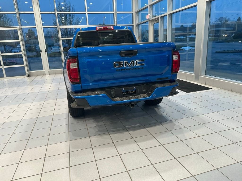2024 GMC Canyon Elevation