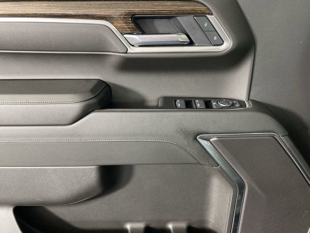 2025 GMC Sierra 1500 SLE