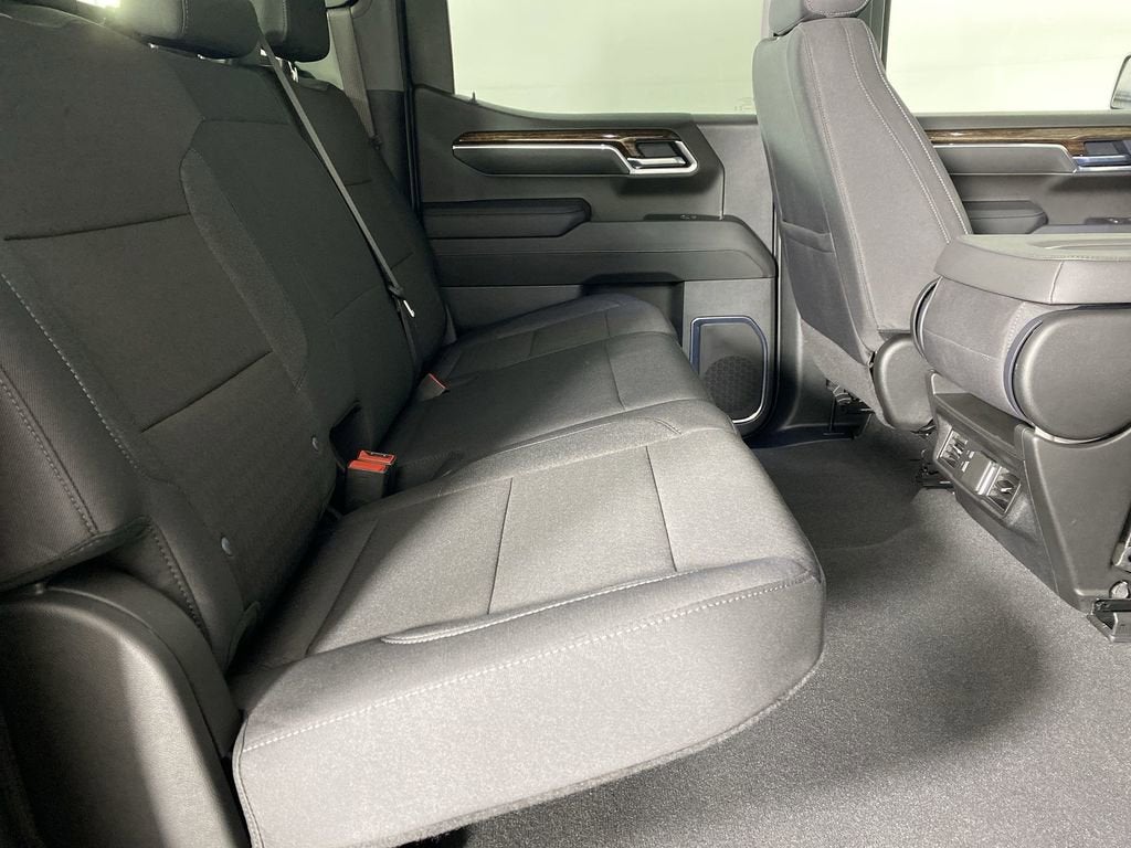 2025 GMC Sierra 1500 SLE