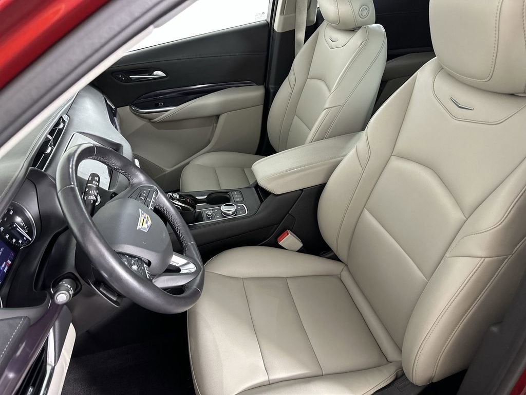 2023 Cadillac XT4 Luxury