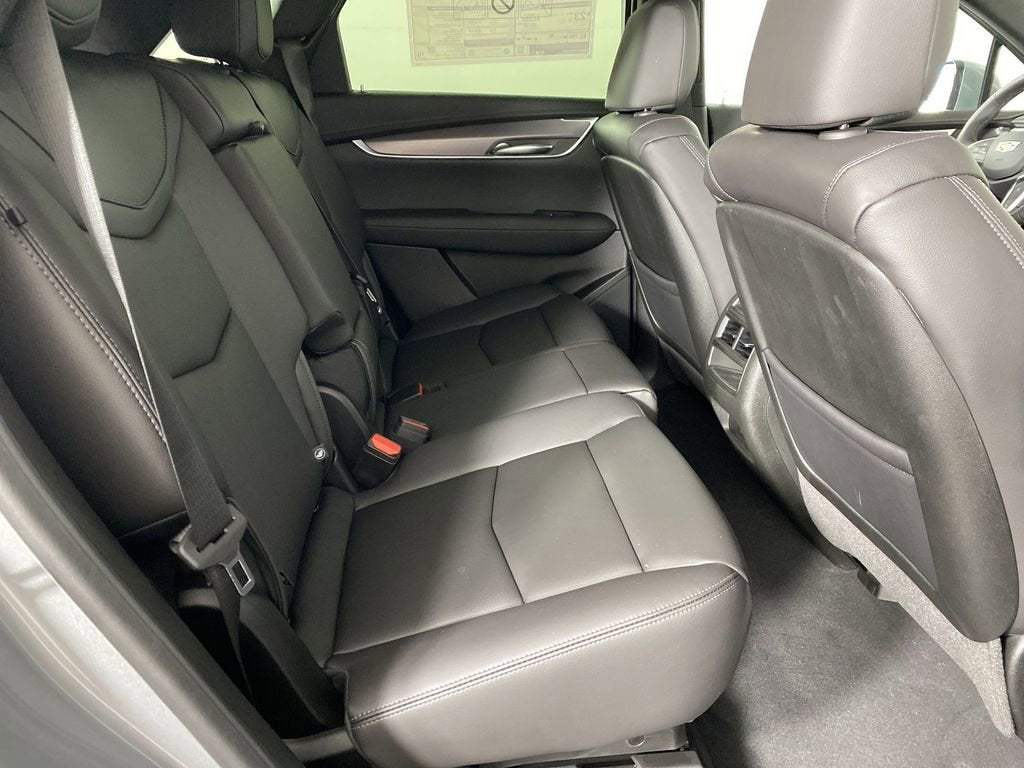 2025 Cadillac XT5 Luxury