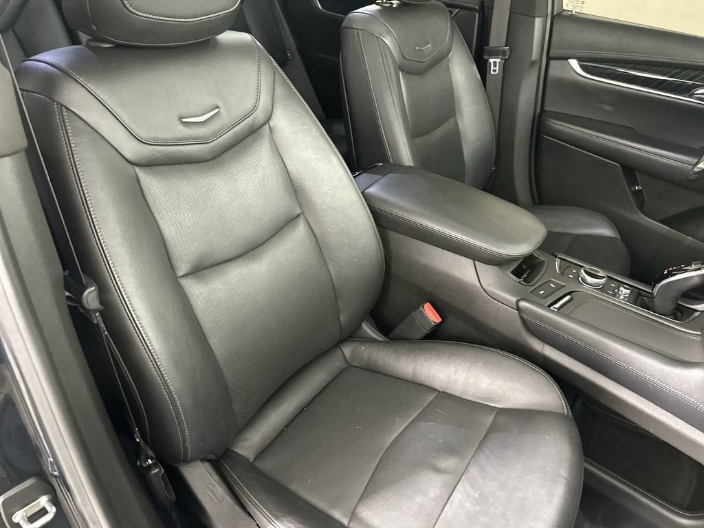 2020 Cadillac XT6 FWD Premium Luxury