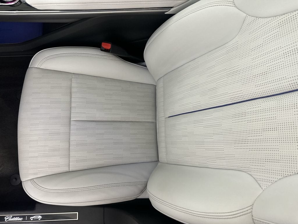 2023 Cadillac LYRIQ Luxury