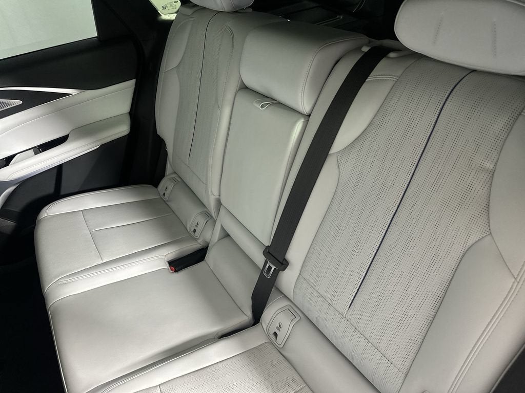 2023 Cadillac LYRIQ Luxury