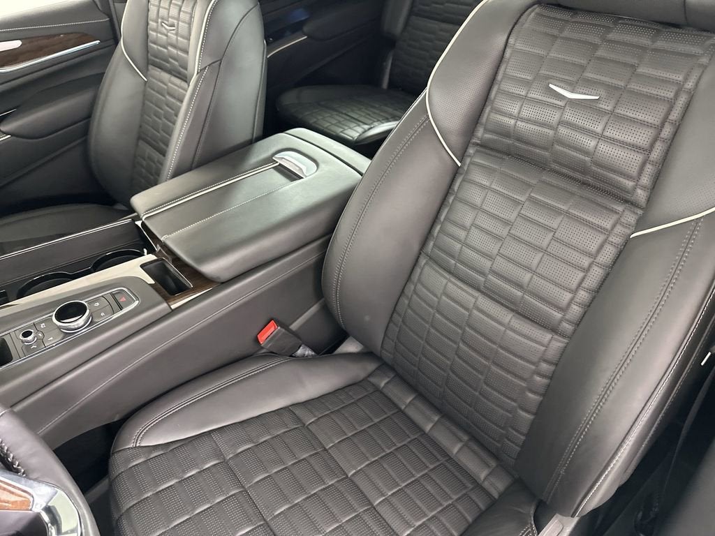 2023 Cadillac Escalade ESV Sport Platinum