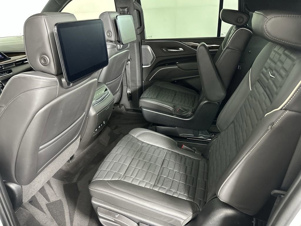 2023 Cadillac Escalade ESV Sport Platinum
