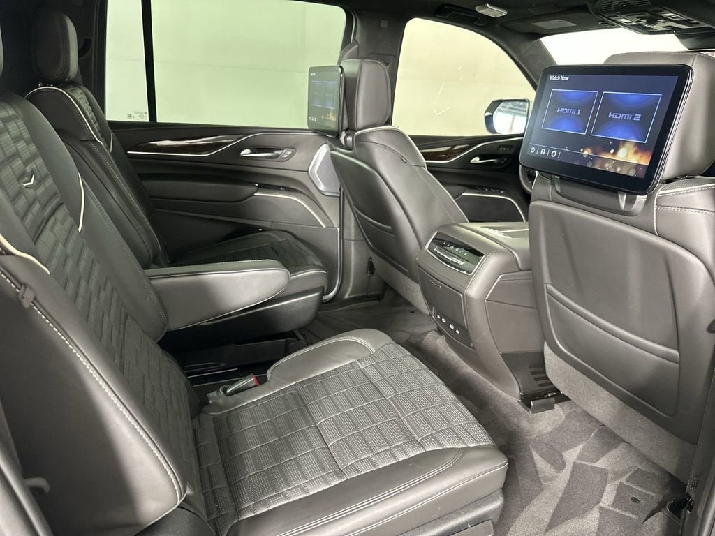 2023 Cadillac Escalade ESV Sport Platinum