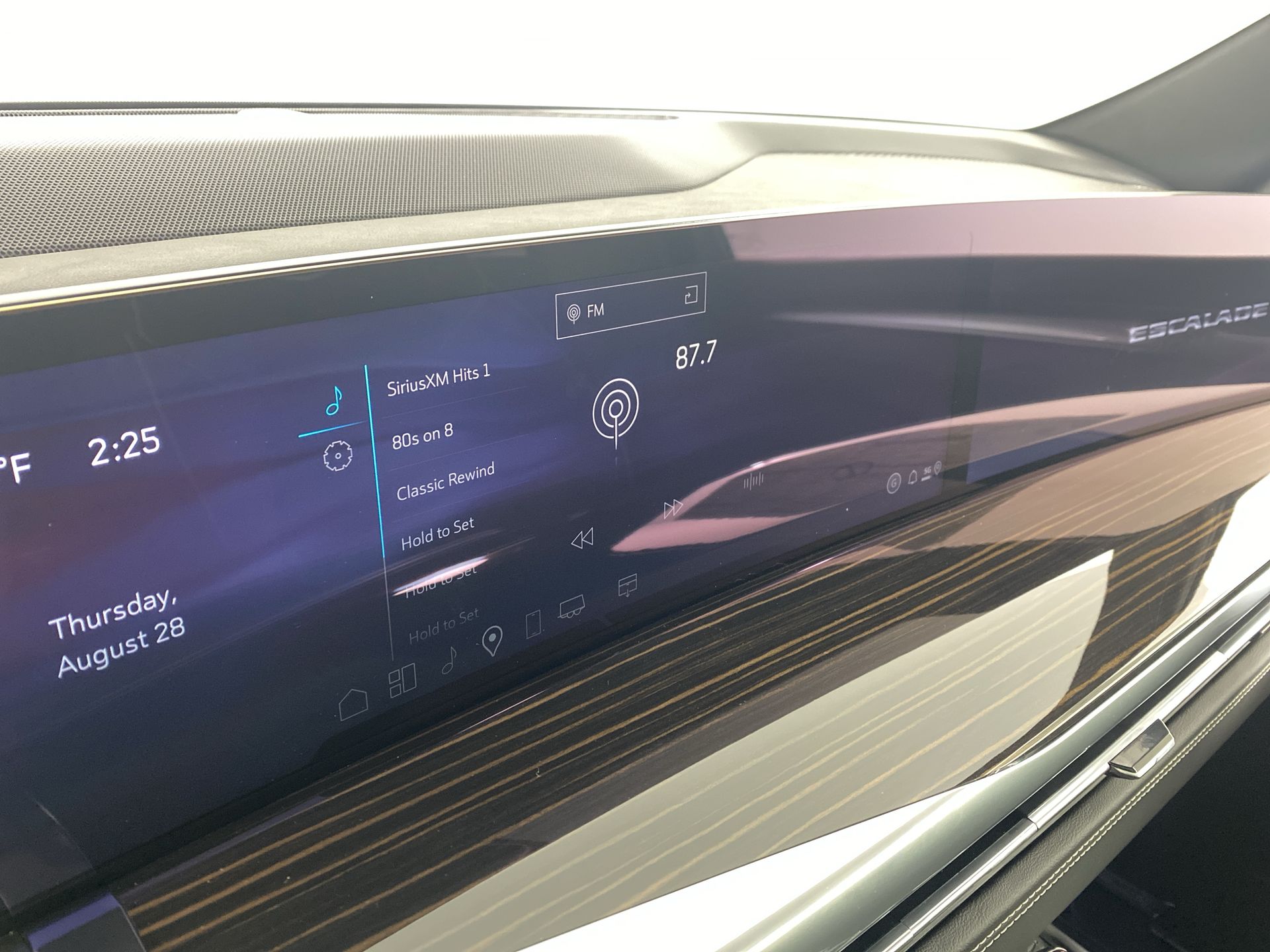 2025 Cadillac Escalade Premium Luxury