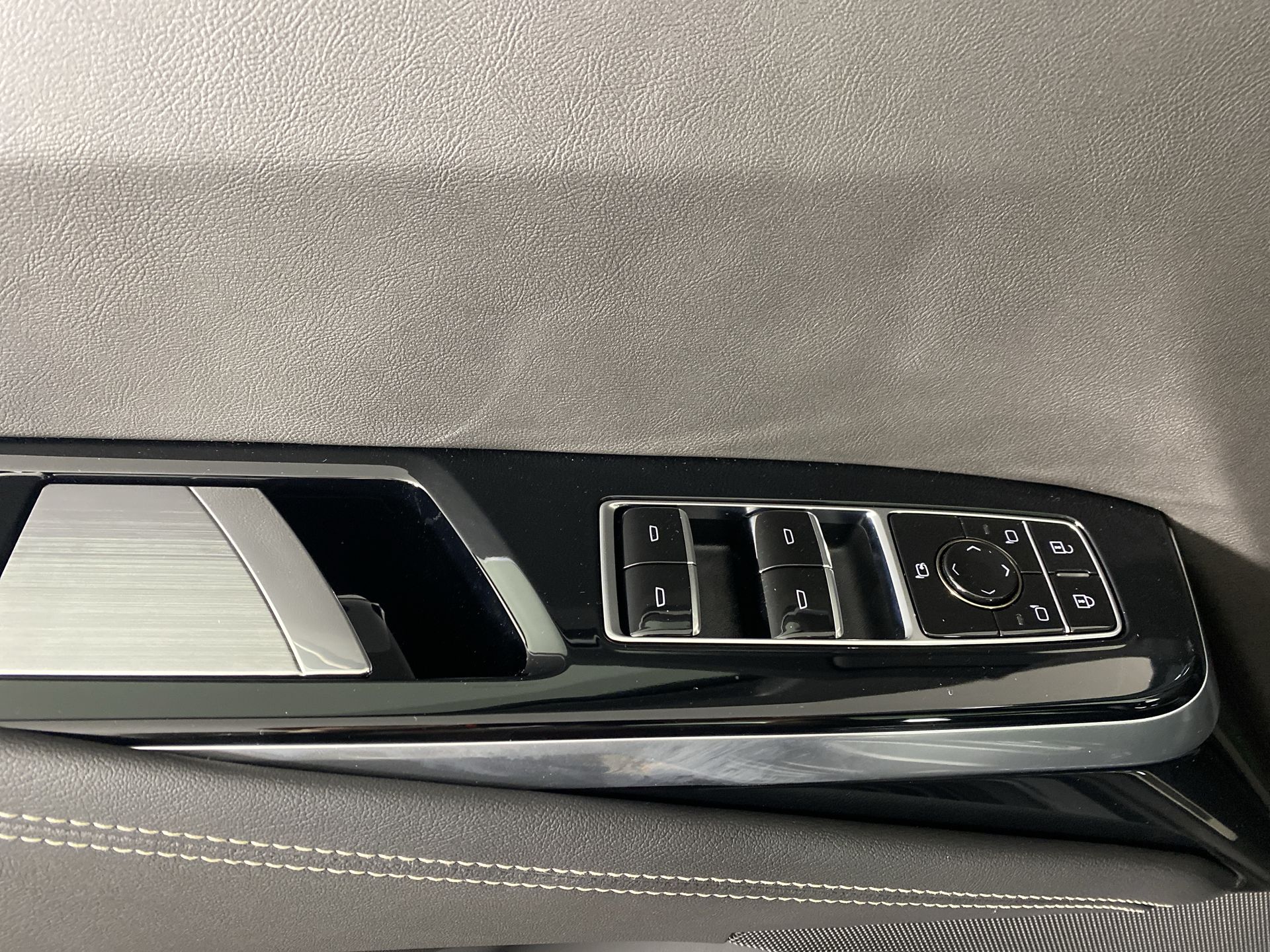 2025 Cadillac Escalade Premium Luxury