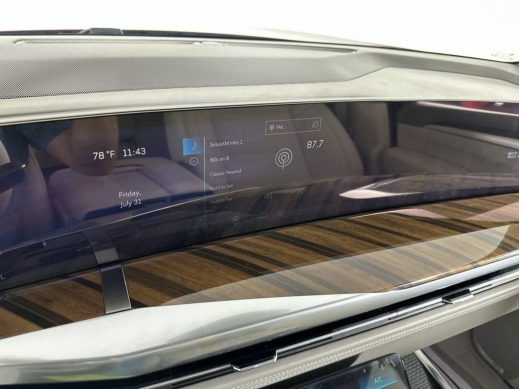 2026 Cadillac Escalade Platinum Sport - Photo 14