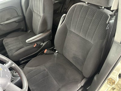 2004 Chrysler PT Cruiser Base
