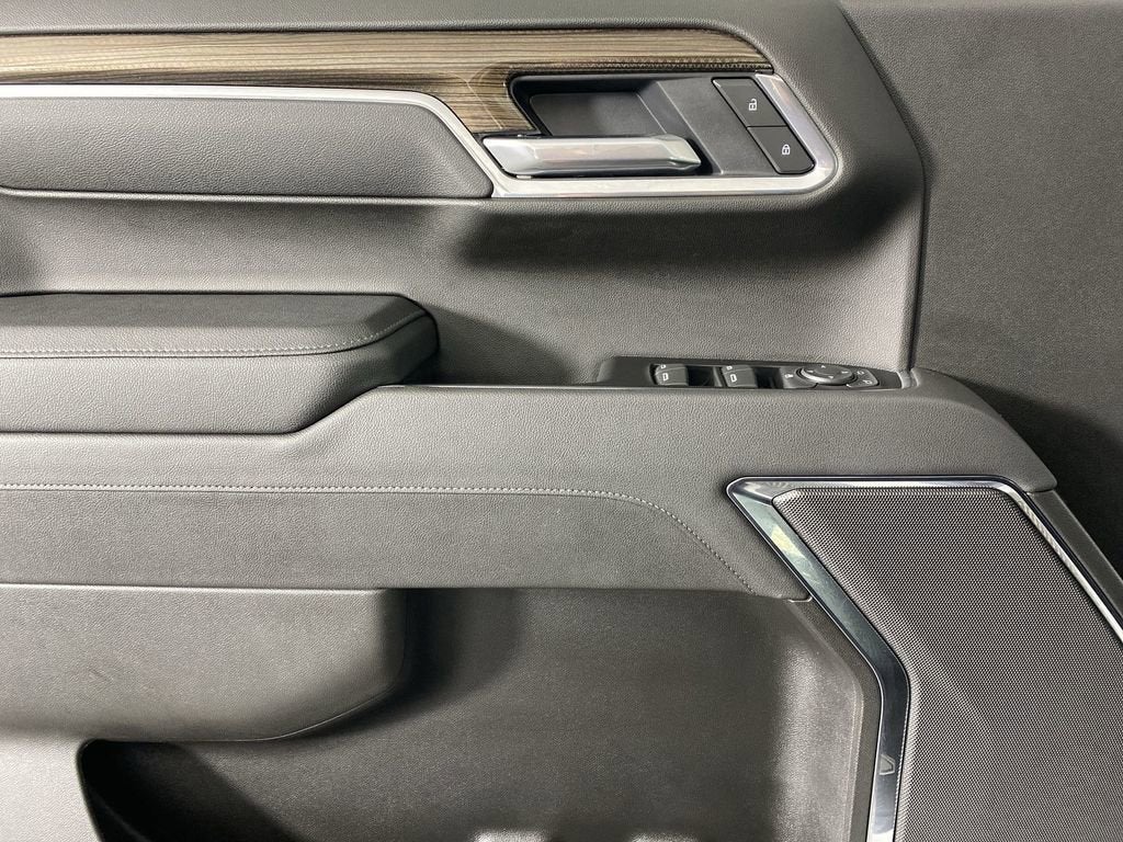 2025 Chevrolet Silverado 1500 LT (2FL)