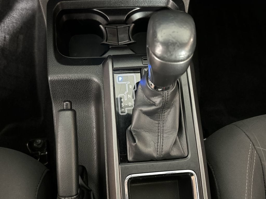 2016 Toyota Tacoma SR