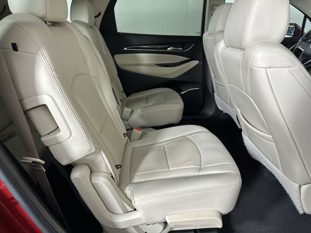 2022 Buick Enclave Essence