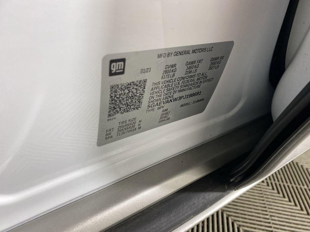 2023 Buick Enclave Essence