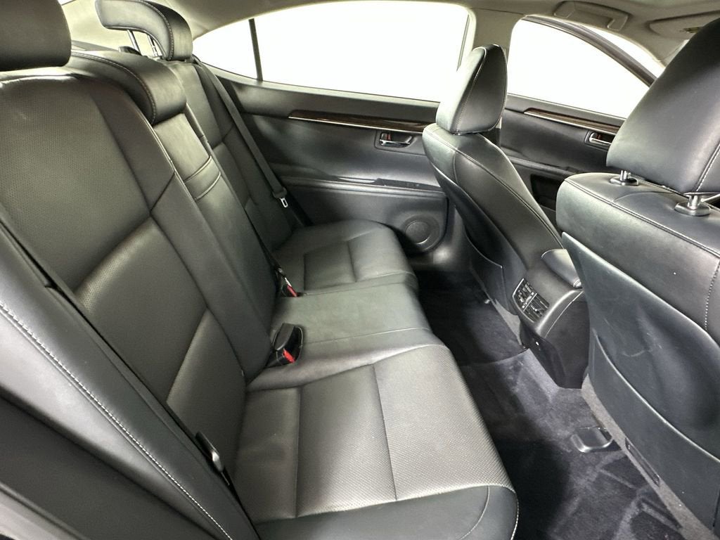 2015 Lexus ES 350 Crafted Line