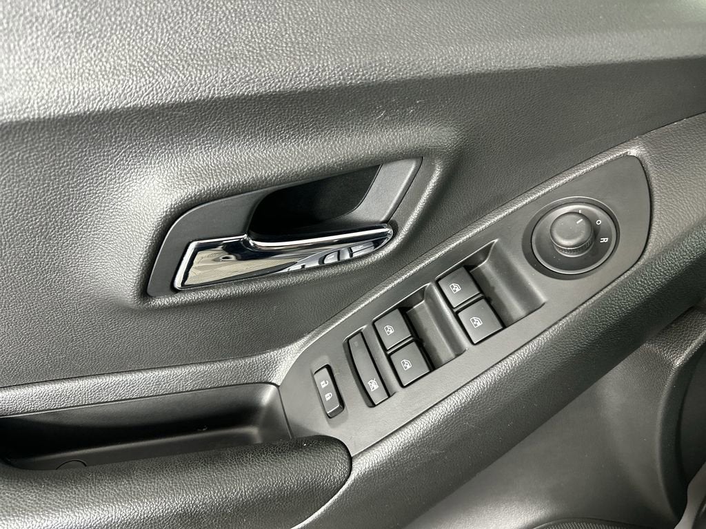 2021 Chevrolet Trax LS