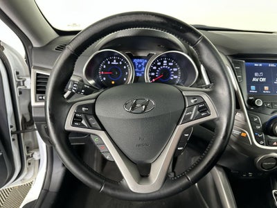 2017 Hyundai Veloster Base w/Black