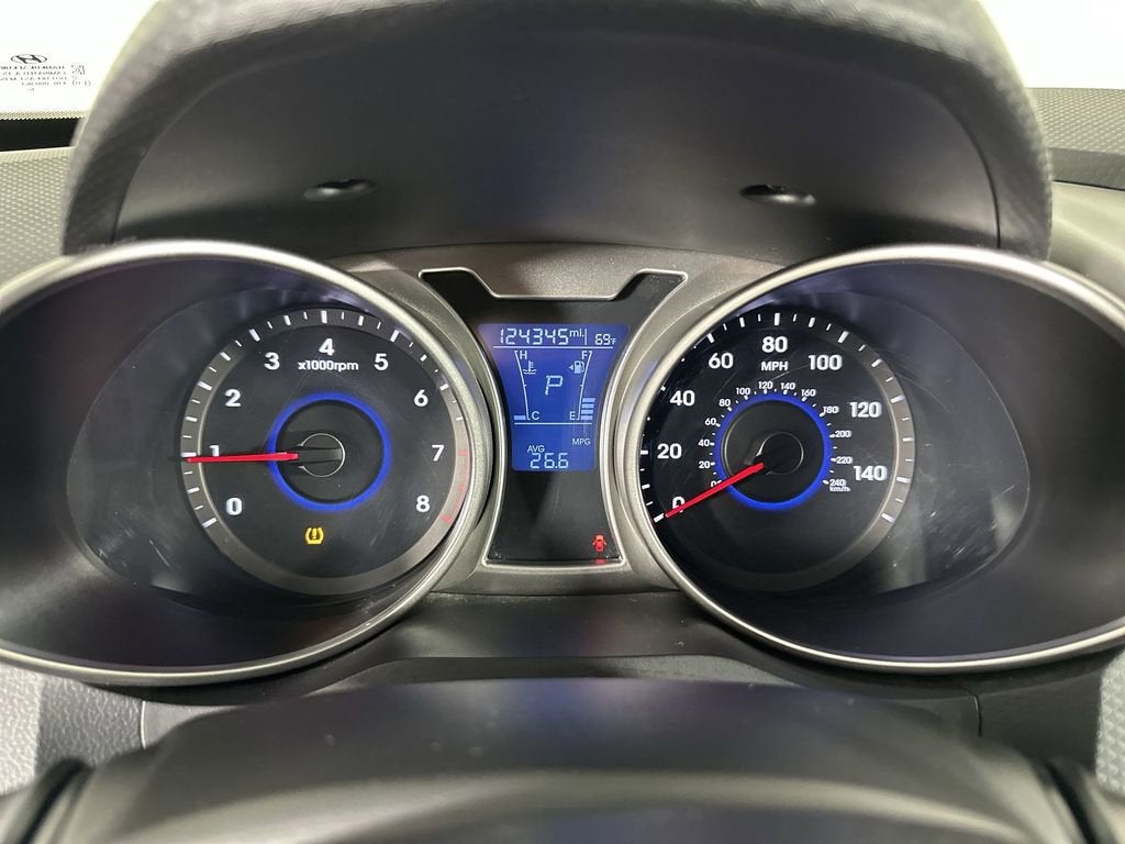 2017 Hyundai Veloster Base w/Black