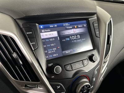 2017 Hyundai Veloster Base w/Black