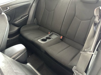 2017 Hyundai Veloster Base w/Black