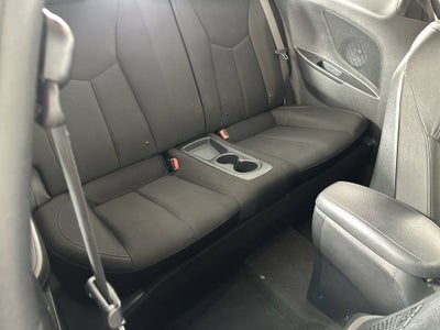 2017 Hyundai Veloster Base w/Black