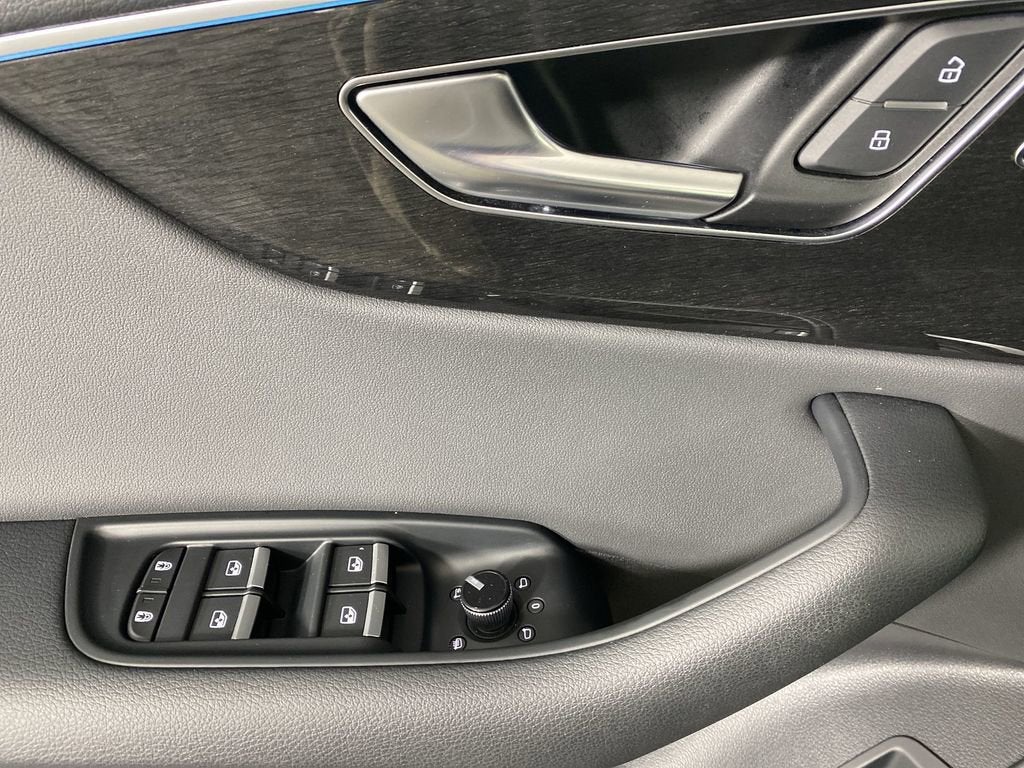 2019 Audi Q8 55 Premium