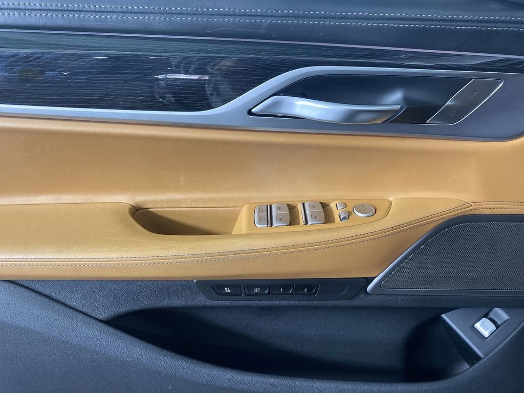 2019 BMW 740i xDrive