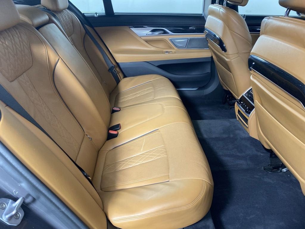 2019 BMW 740i xDrive