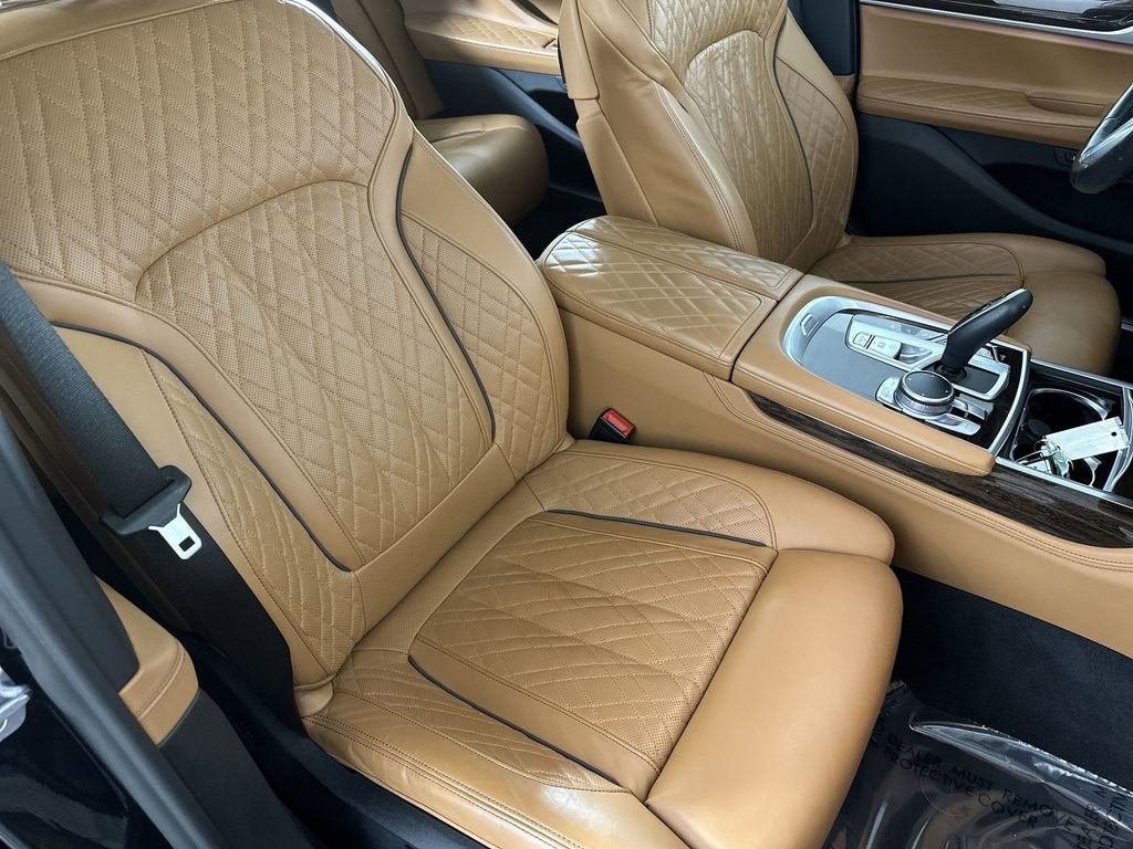 2022 BMW 740 i xDrive